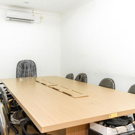 Reddoorz Plus Syariah Near Java Supermall Semarang 2 Экстерьер фото