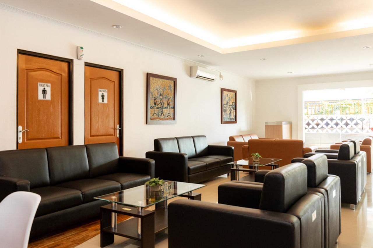 Reddoorz Plus Syariah Near Java Supermall Semarang 2 Экстерьер фото