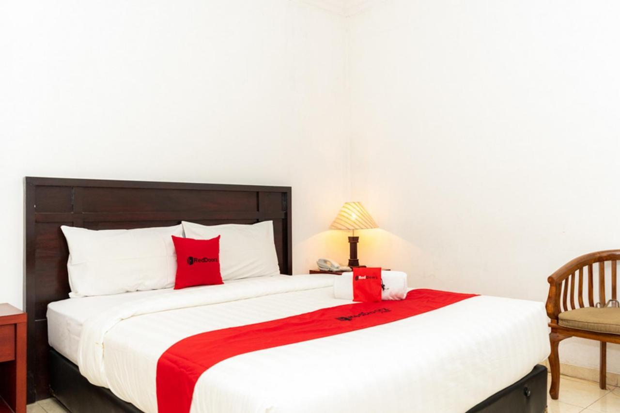 Reddoorz Plus Syariah Near Java Supermall Semarang 2 Экстерьер фото