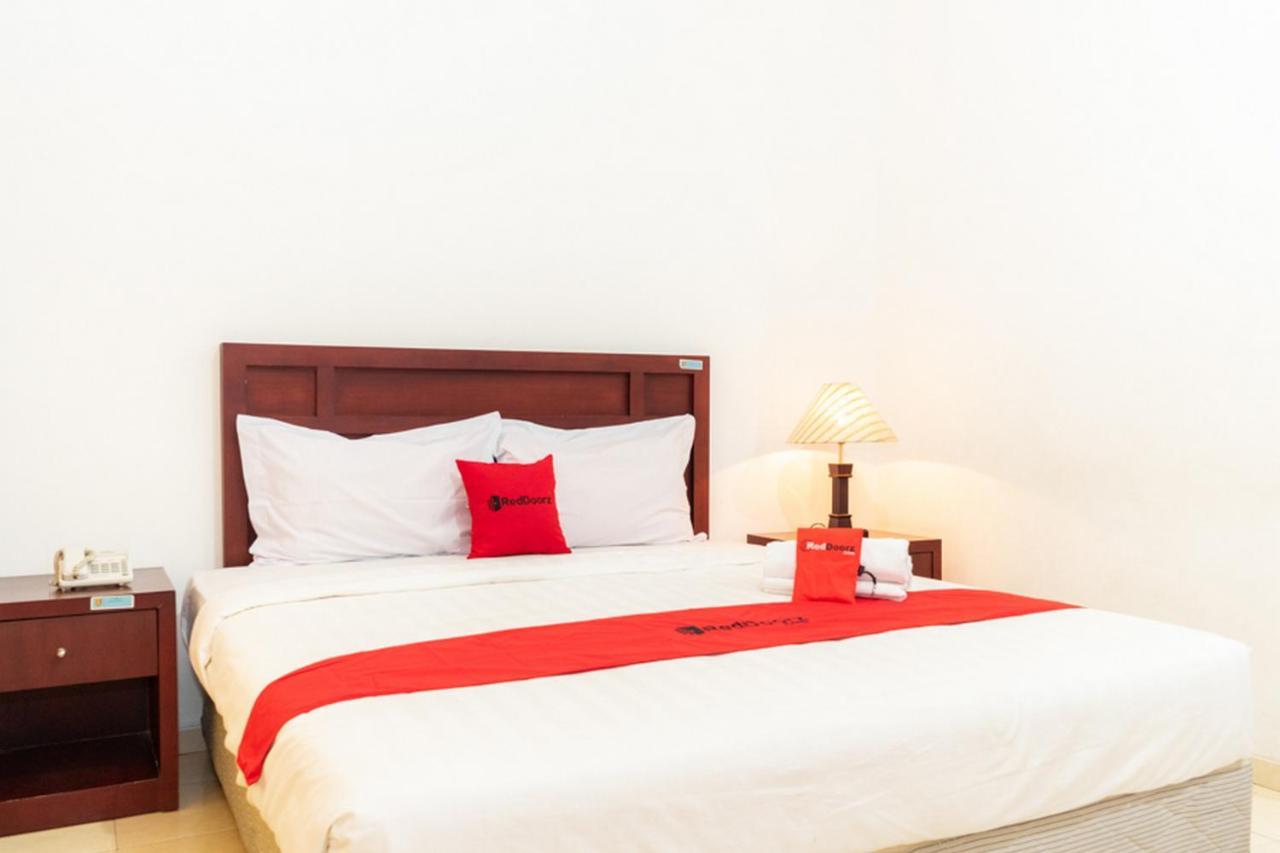 Reddoorz Plus Syariah Near Java Supermall Semarang 2 Экстерьер фото