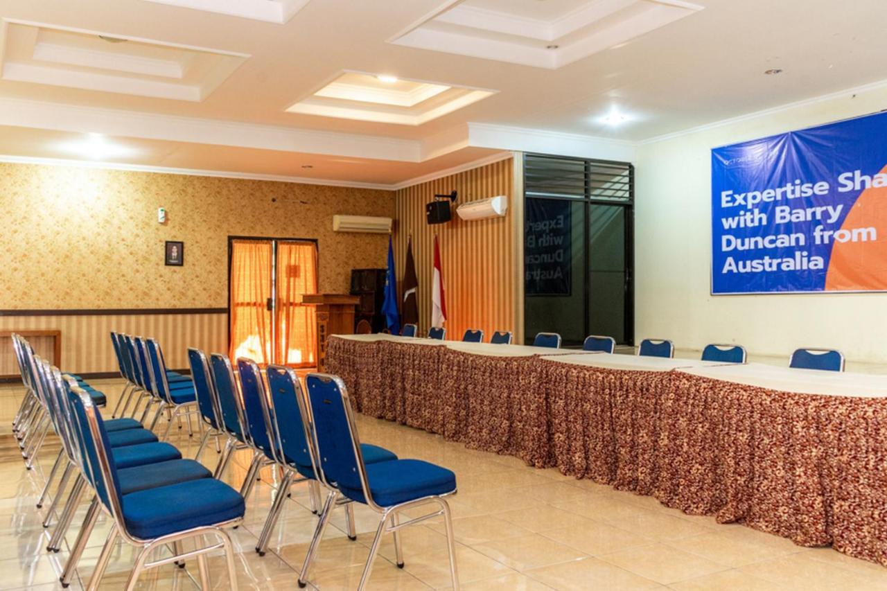 Reddoorz Plus Syariah Near Java Supermall Semarang 2 Экстерьер фото