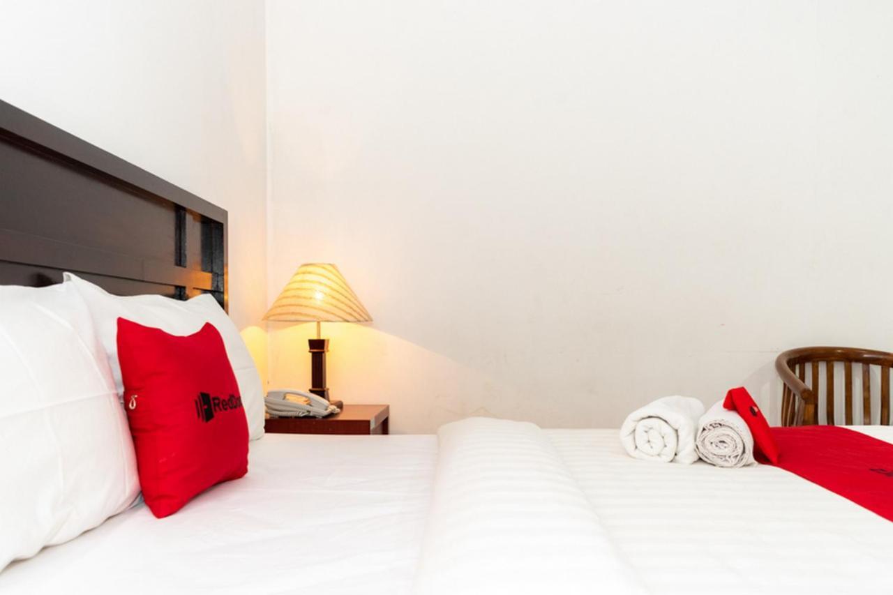 Reddoorz Plus Syariah Near Java Supermall Semarang 2 Экстерьер фото