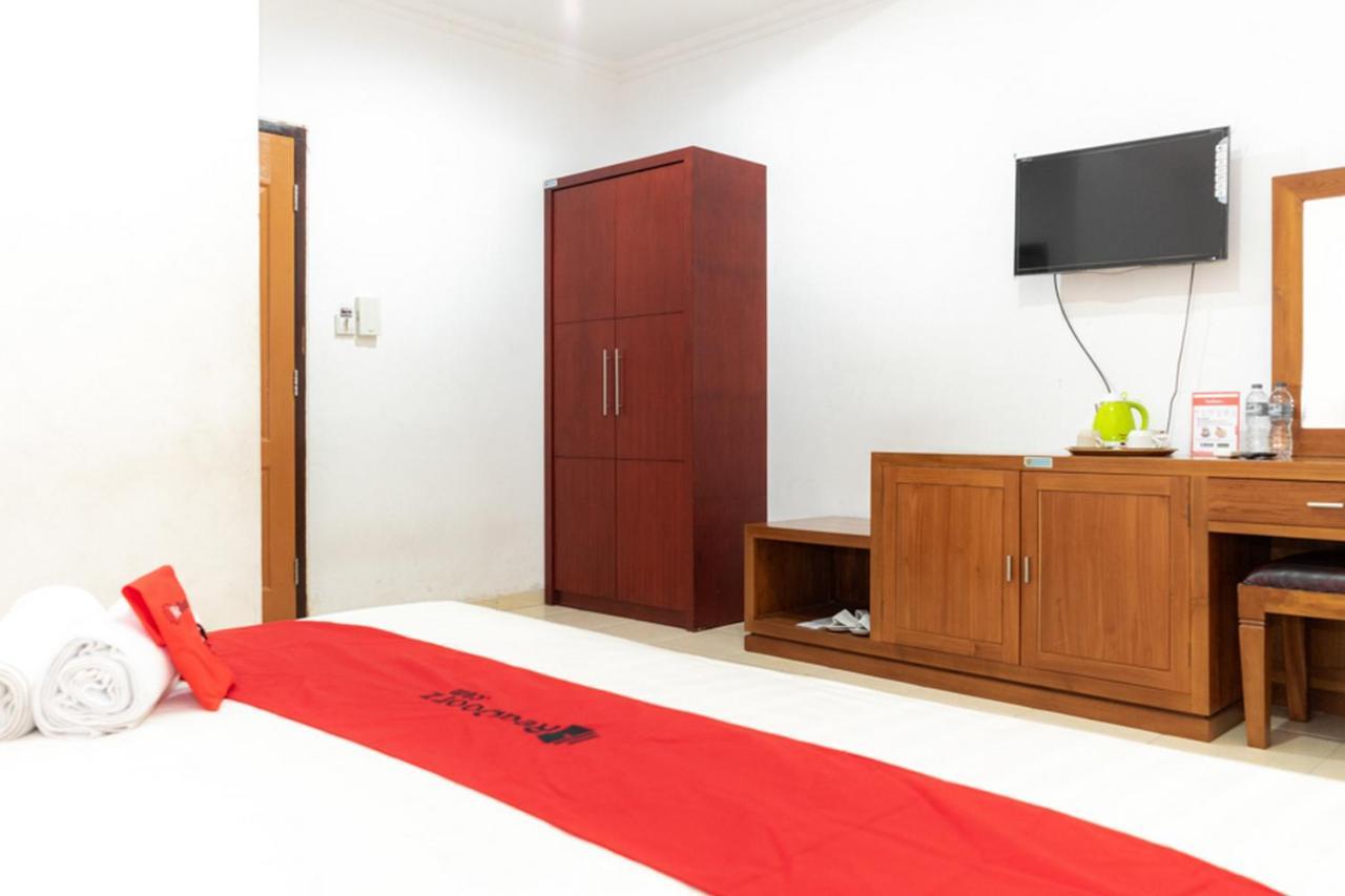 Reddoorz Plus Syariah Near Java Supermall Semarang 2 Экстерьер фото