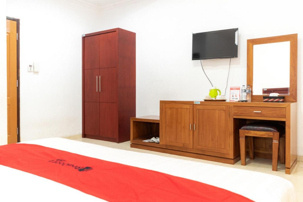 Reddoorz Plus Syariah Near Java Supermall Semarang 2 Экстерьер фото